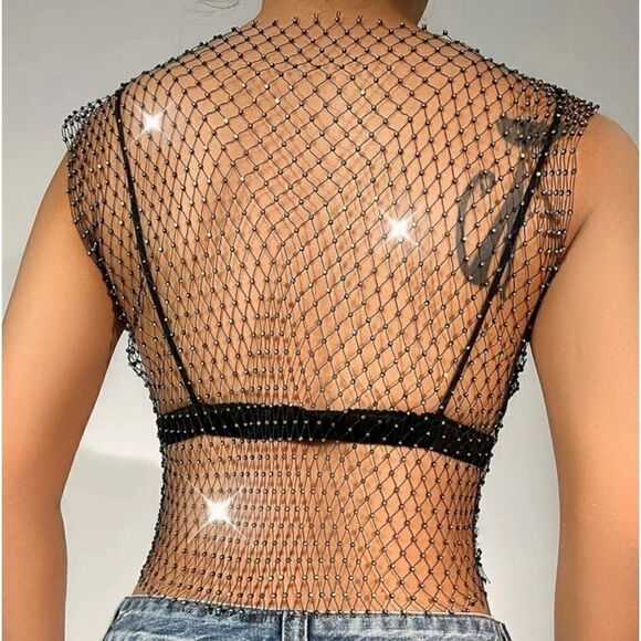 Sparkles and mesh  - Picture 3 of 3